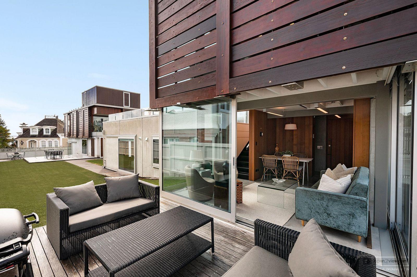 Slider image of 25-27 William Street, Auckland