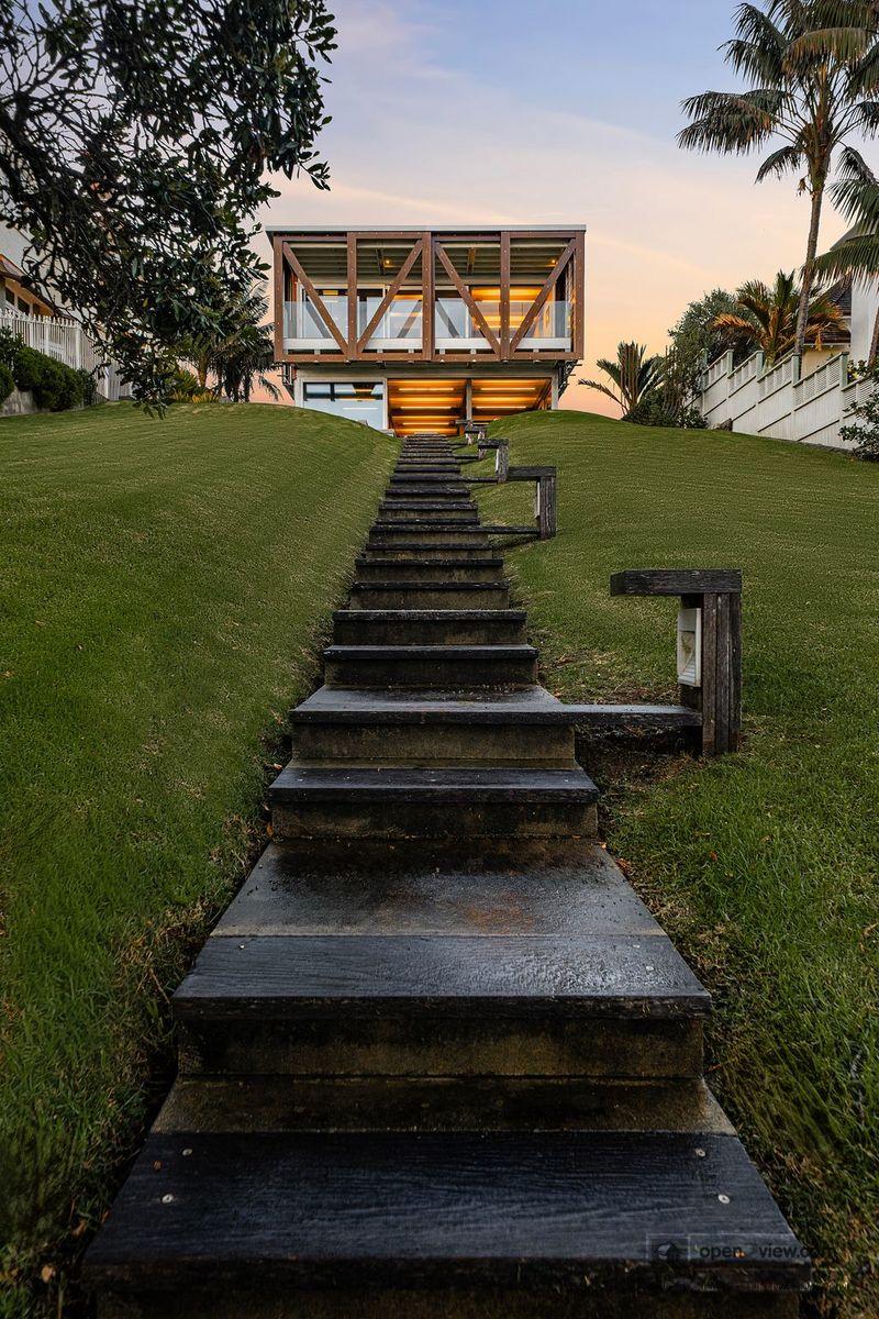 Slider image of 25-27 William Street, Auckland