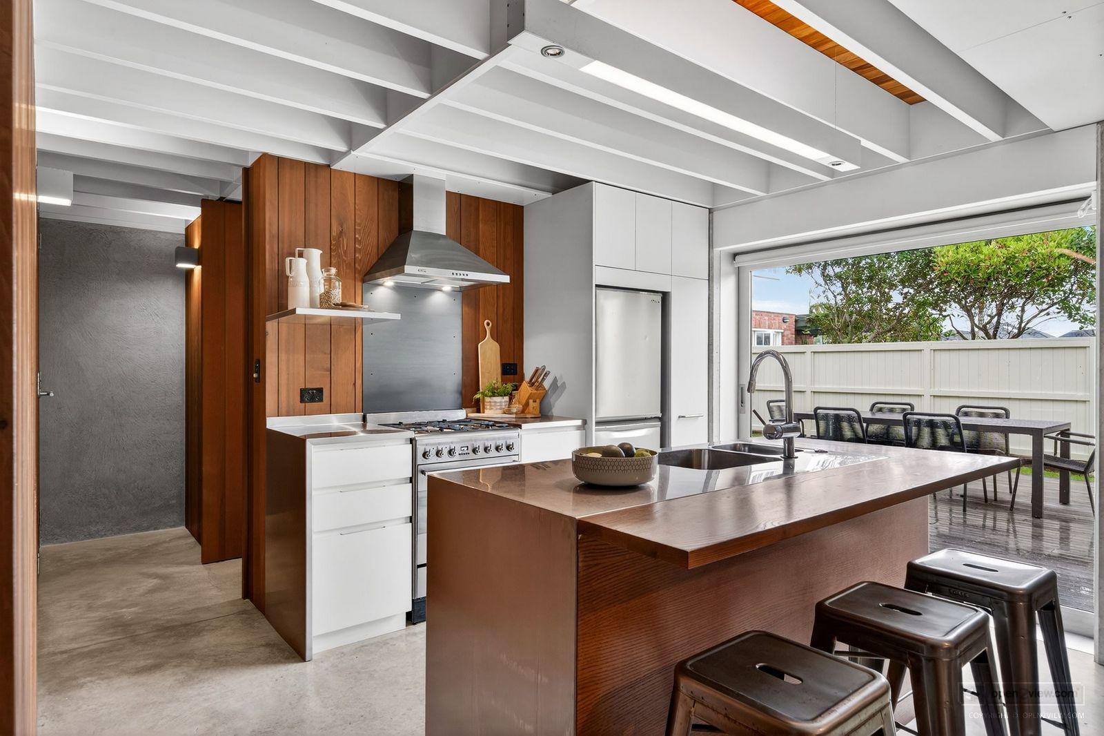 Slider image of 25-27 William Street, Auckland