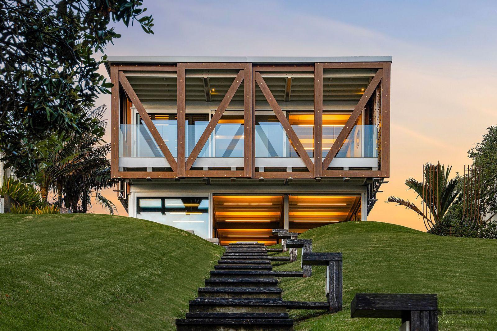 Slider image of 25-27 William Street, Auckland