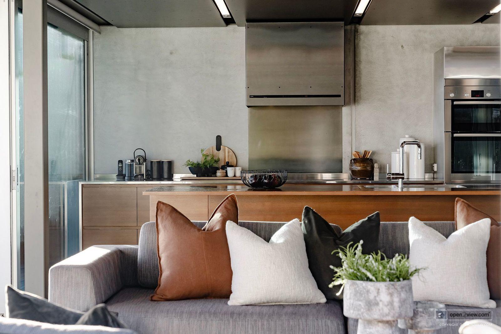 Slider image of 25-27 William Street, Auckland