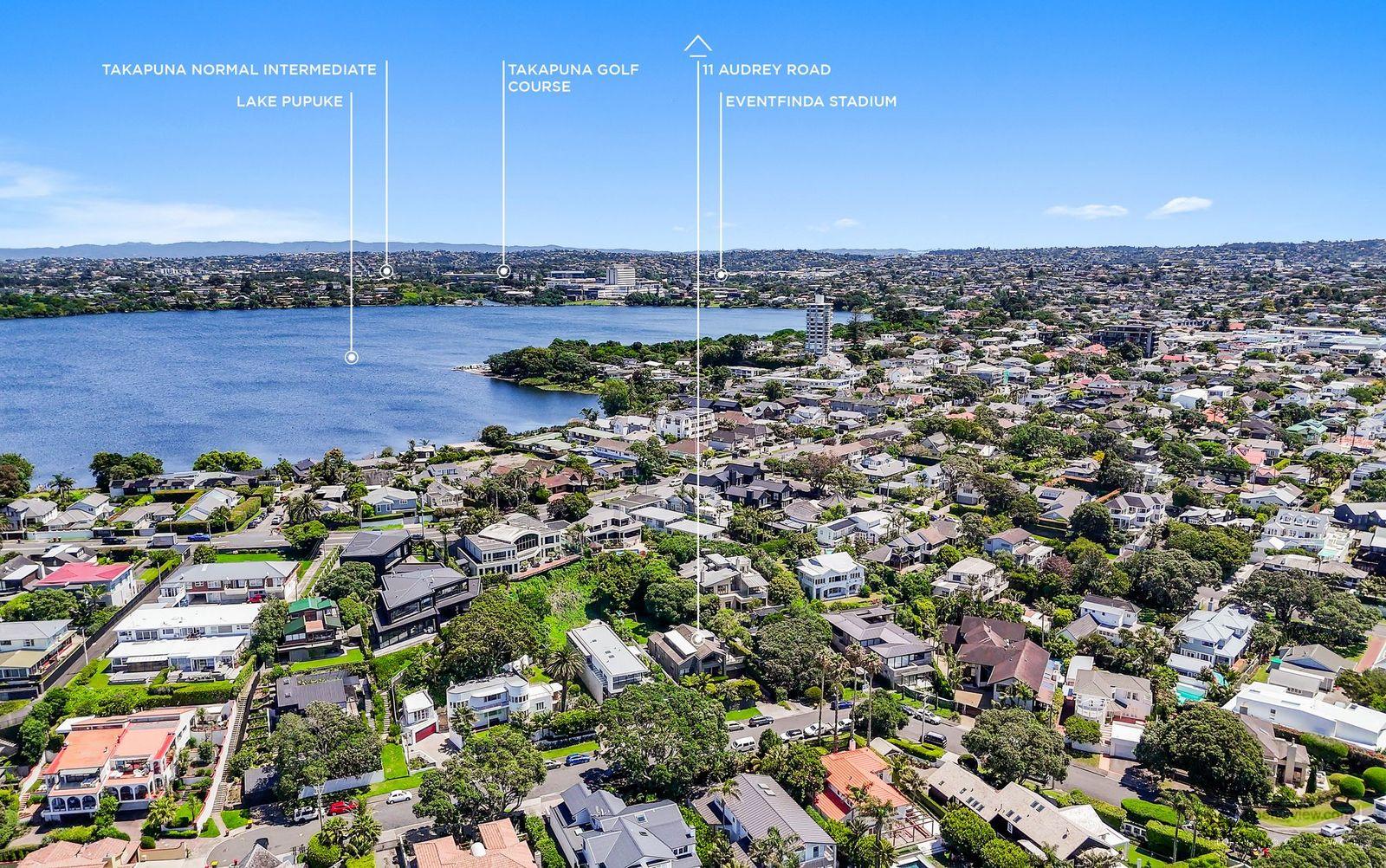 Slider image of 11 Audrey Road, Auckland