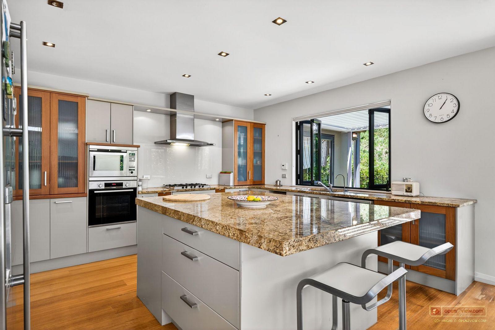 Slider image of 11 Audrey Road, Auckland