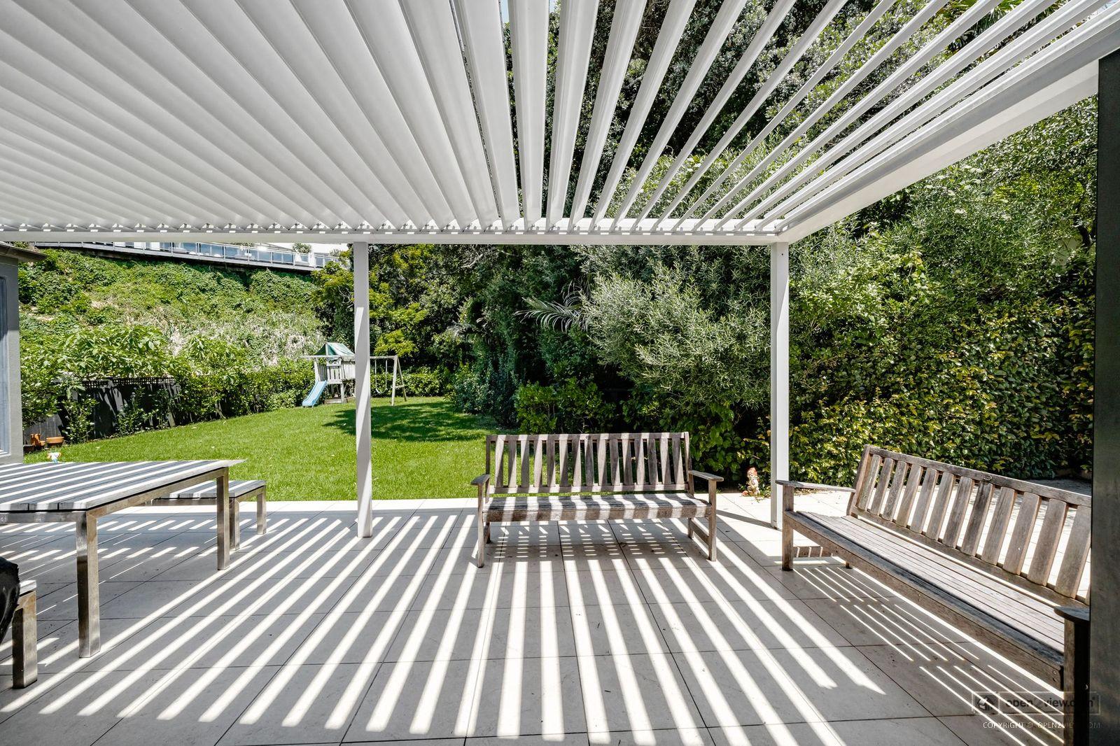 Slider image of 11 Audrey Road, Auckland