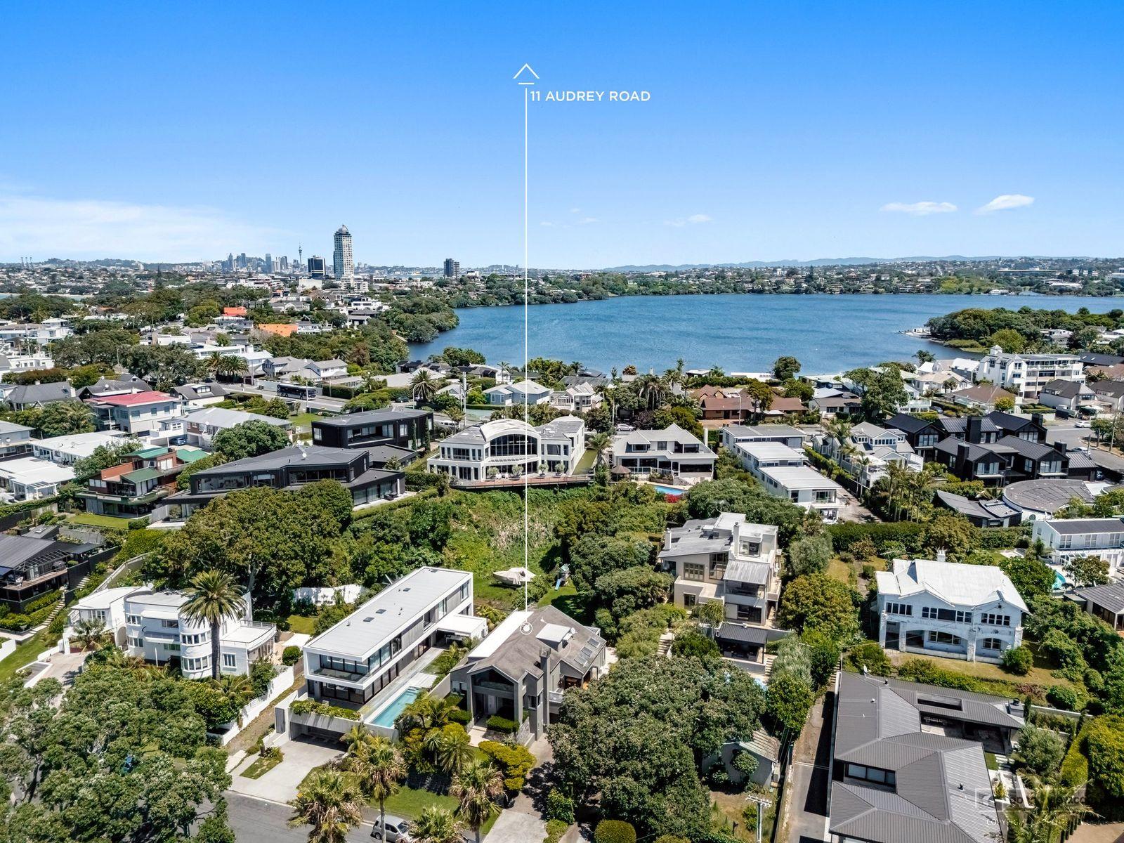 Slider image of 11 Audrey Road, Auckland