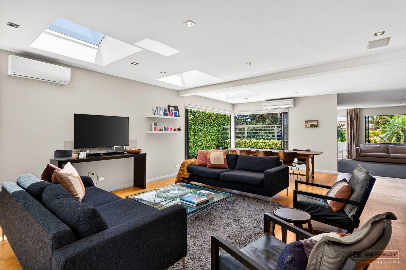 Slider image of 11 Audrey Road, Auckland