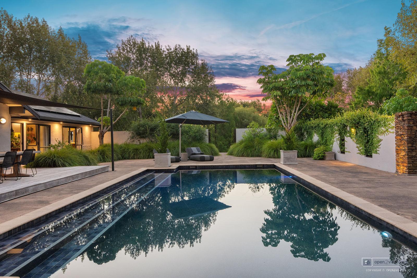 Slider image of 44 Hardens Lane, Auckland