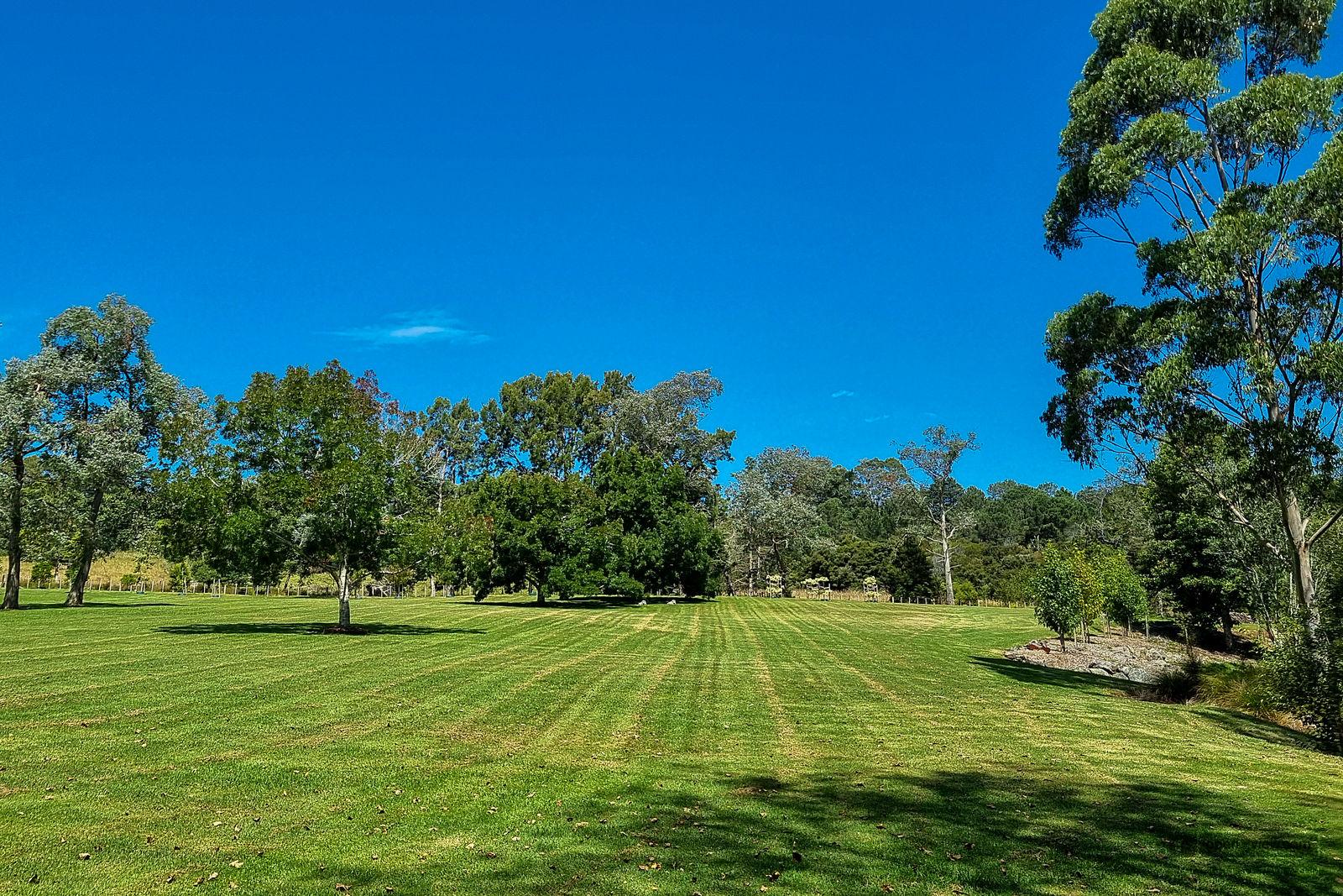 Slider image of 44 Hardens Lane, Auckland