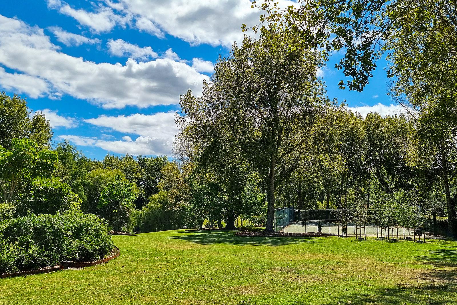 Slider image of 44 Hardens Lane, Auckland