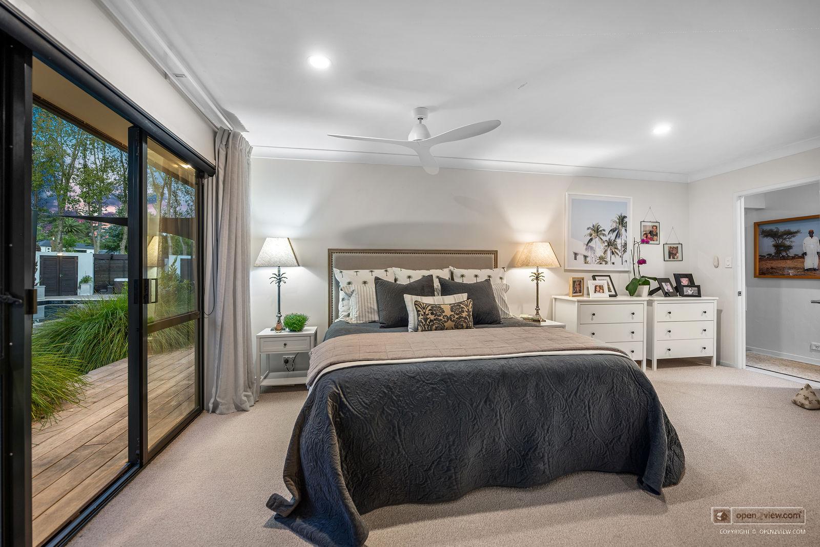 Slider image of 44 Hardens Lane, Auckland