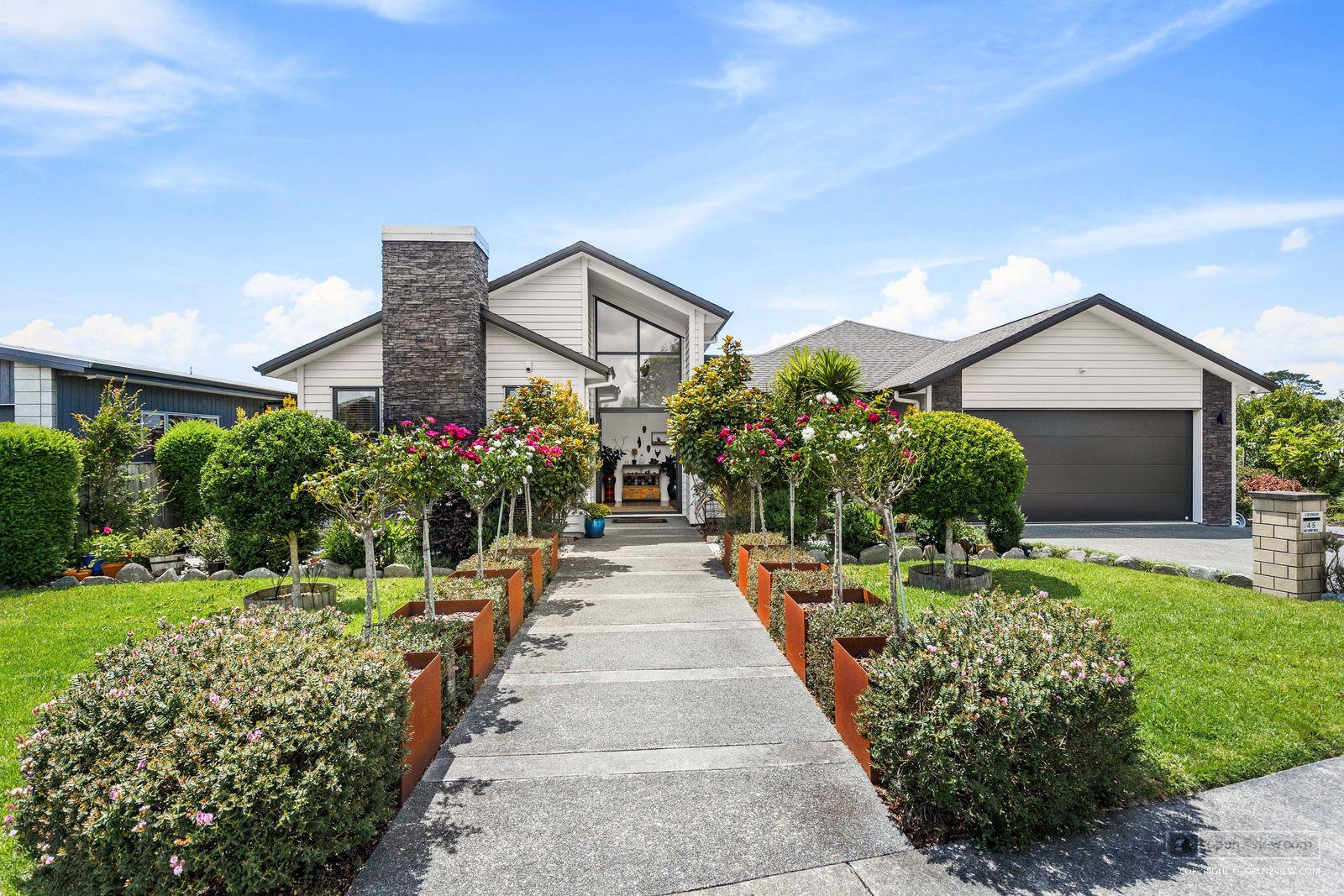 Slider image of 45 Pohutukawa Parade, Auckland