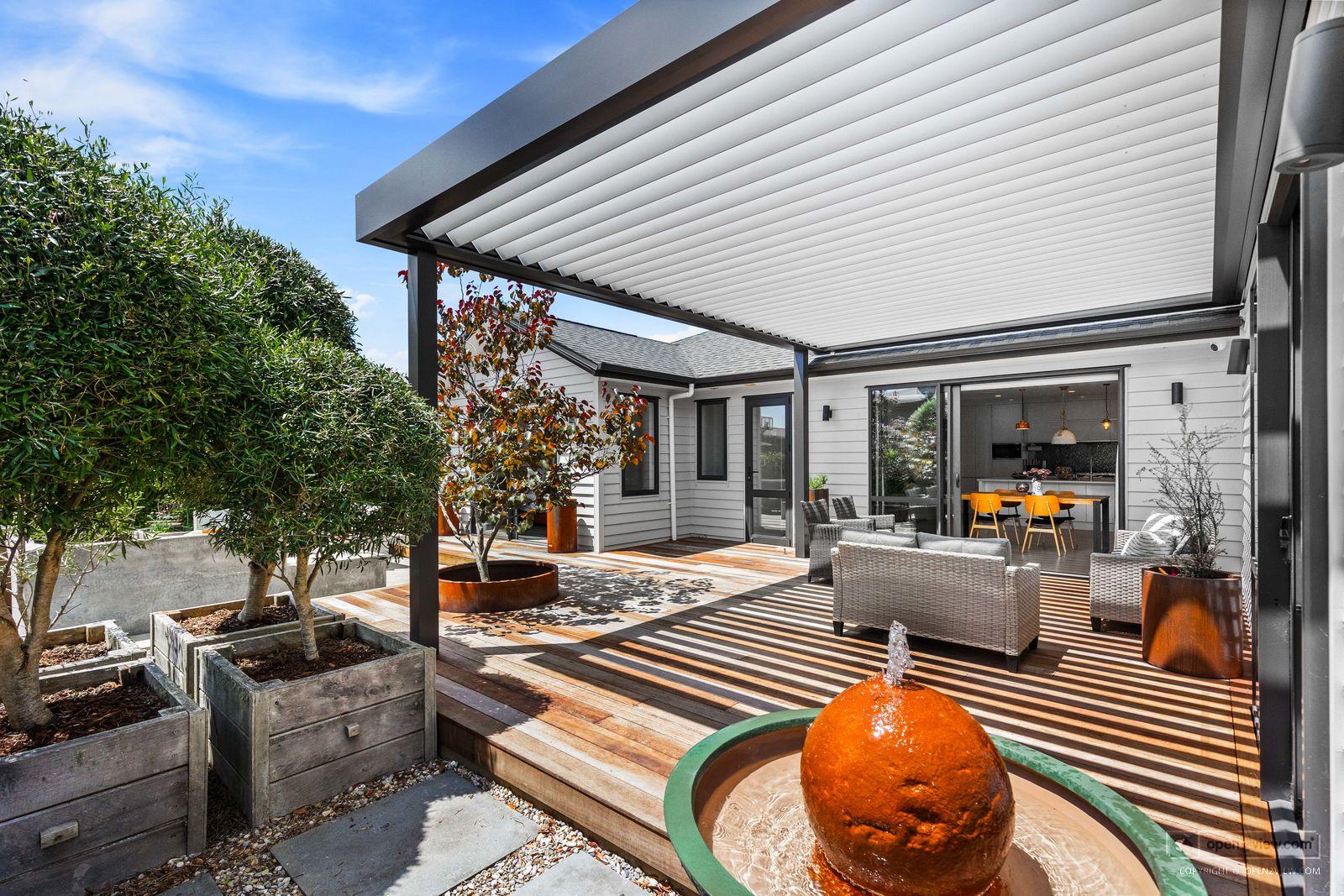 Slider image of 45 Pohutukawa Parade, Auckland