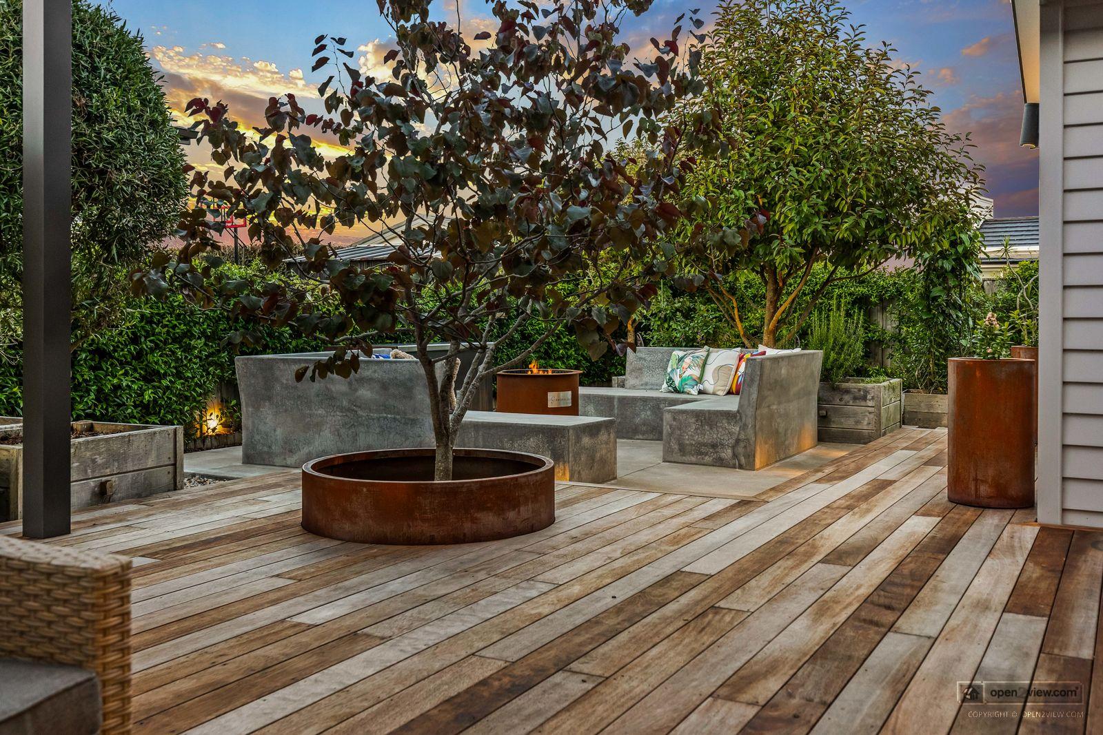 Slider image of 45 Pohutukawa Parade, Auckland