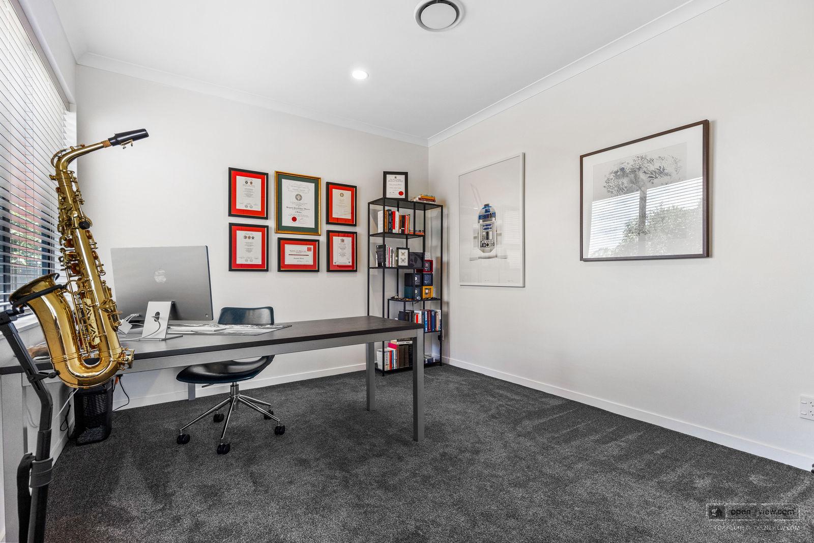 Slider image of 45 Pohutukawa Parade, Auckland