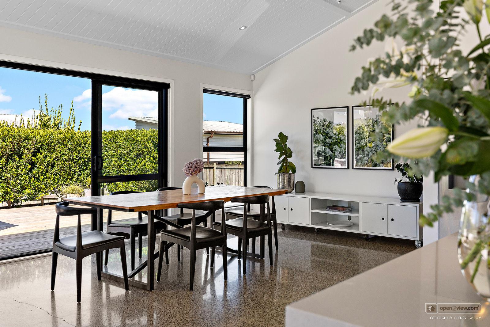 Slider image of 81 Solan Drive, Auckland