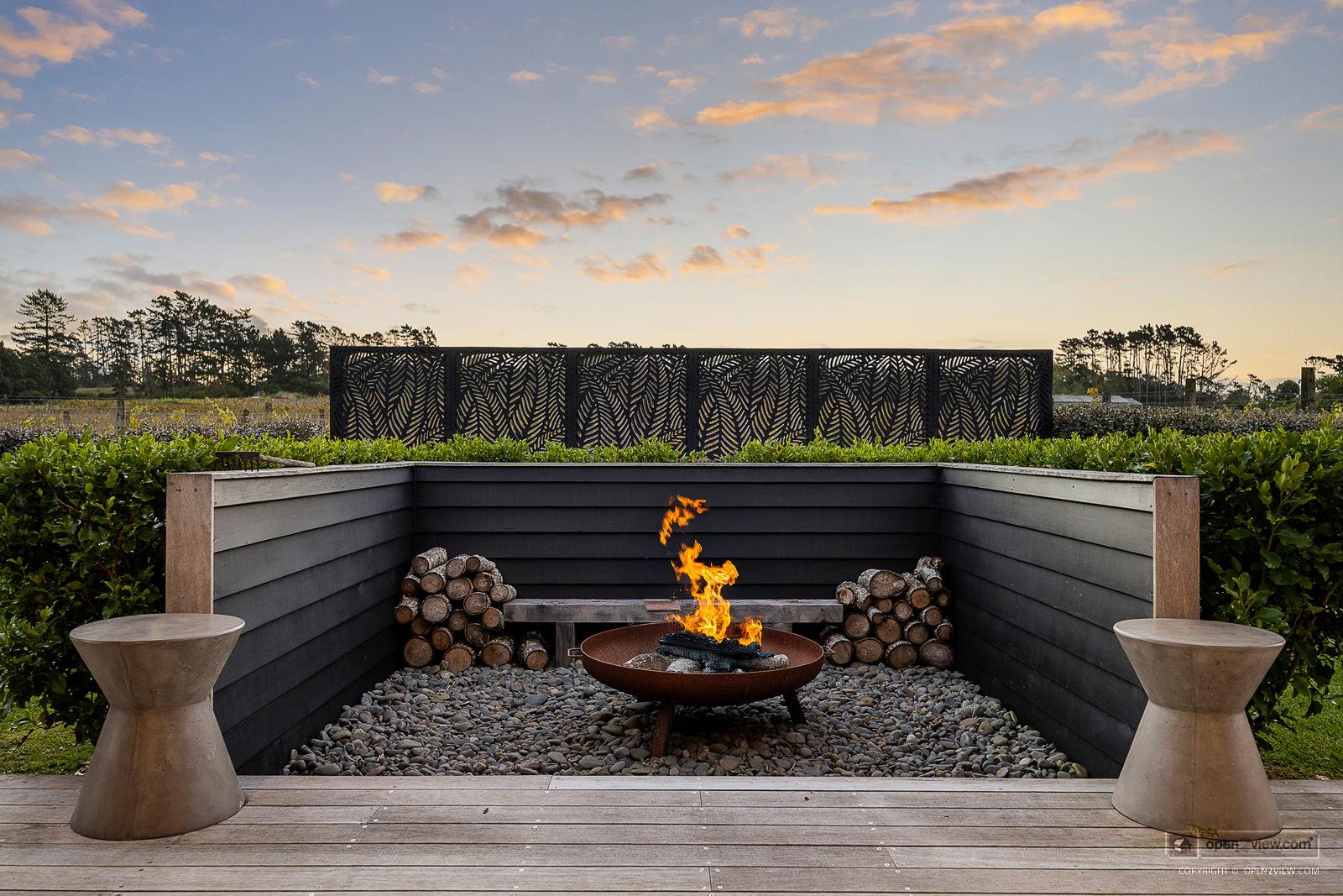 Slider image of 583 State Highway 16, Auckland