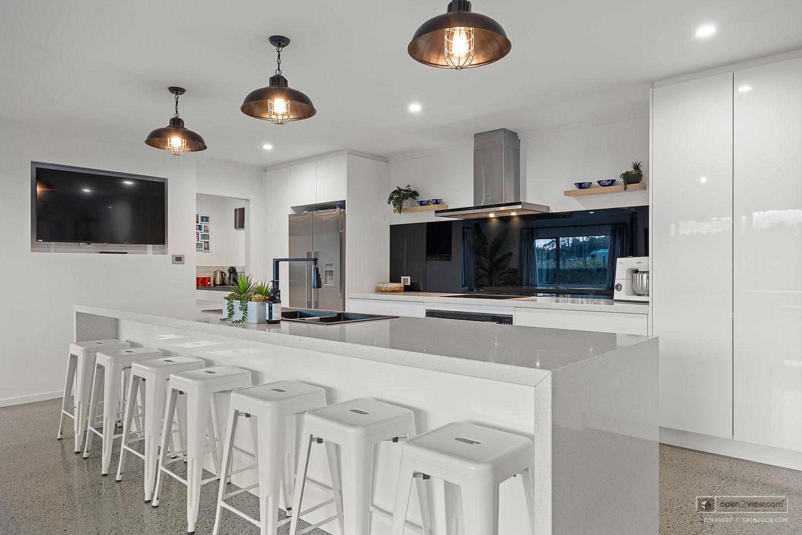 Slider image of 583 State Highway 16, Auckland