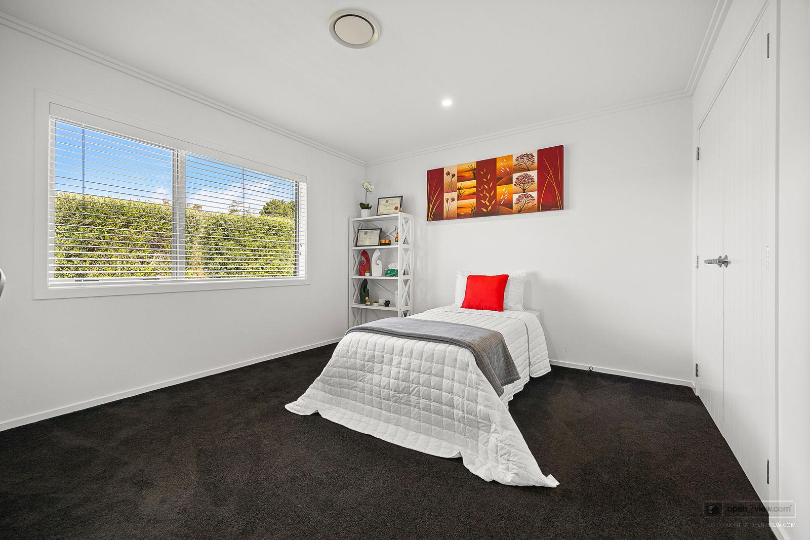 Slider image of 583 State Highway 16, Auckland