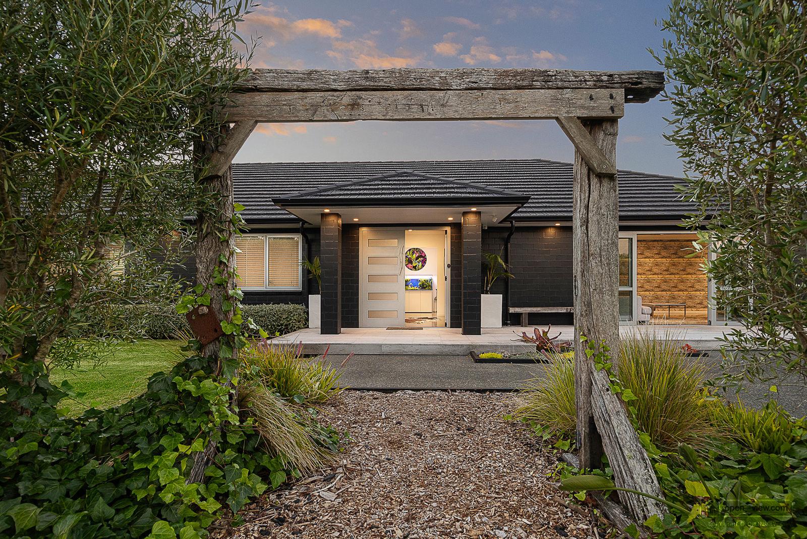 Slider image of 583 State Highway 16, Auckland