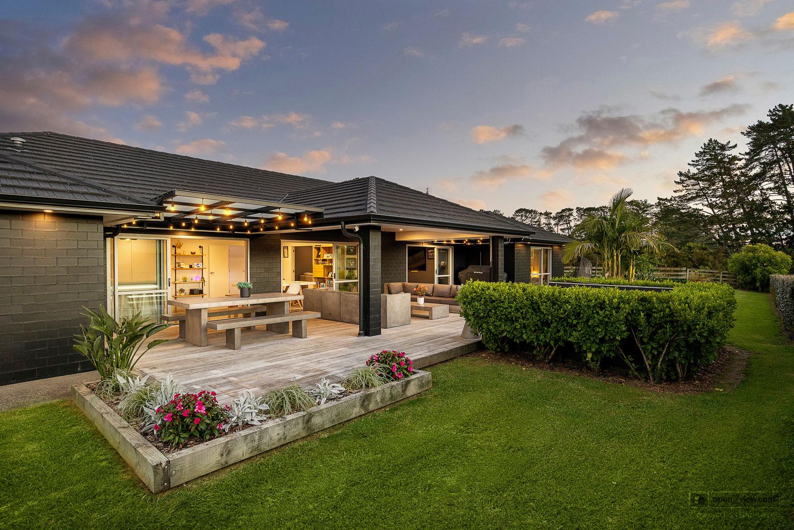 Slider image of 583 State Highway 16, Auckland