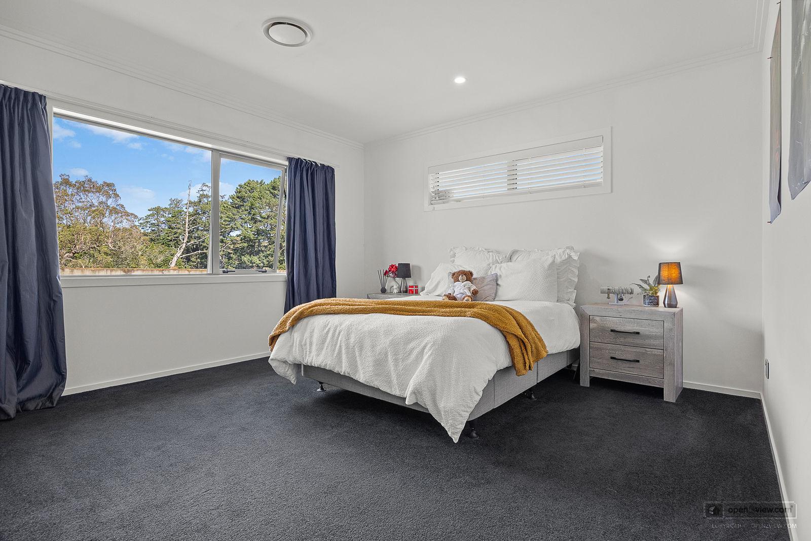 Slider image of 583 State Highway 16, Auckland