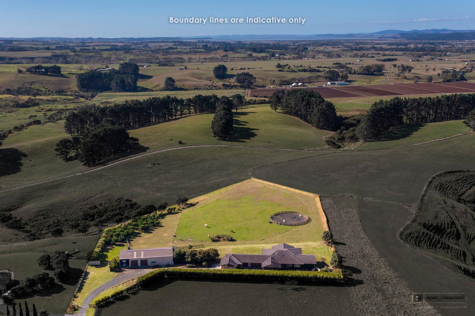 Slider image of 135B Hutchinson Road, Auckland