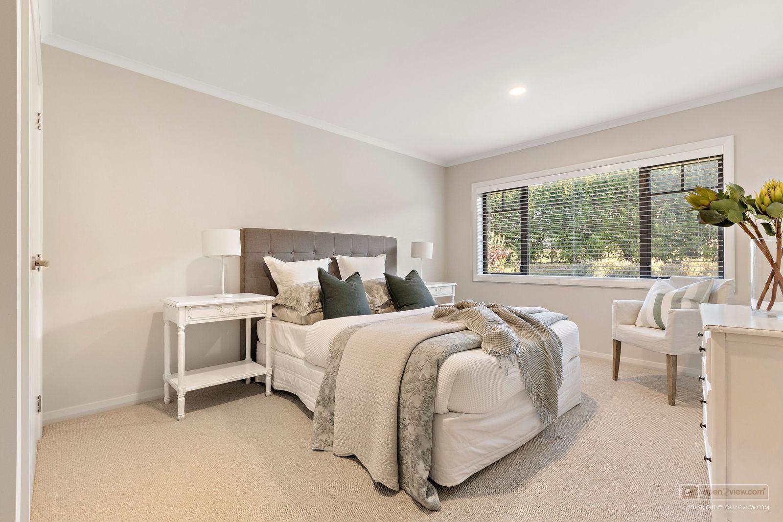 Slider image of 135B Hutchinson Road, Auckland