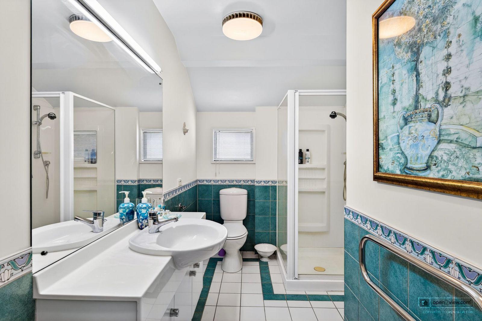 Slider image of 12A Saltburn Road, Auckland