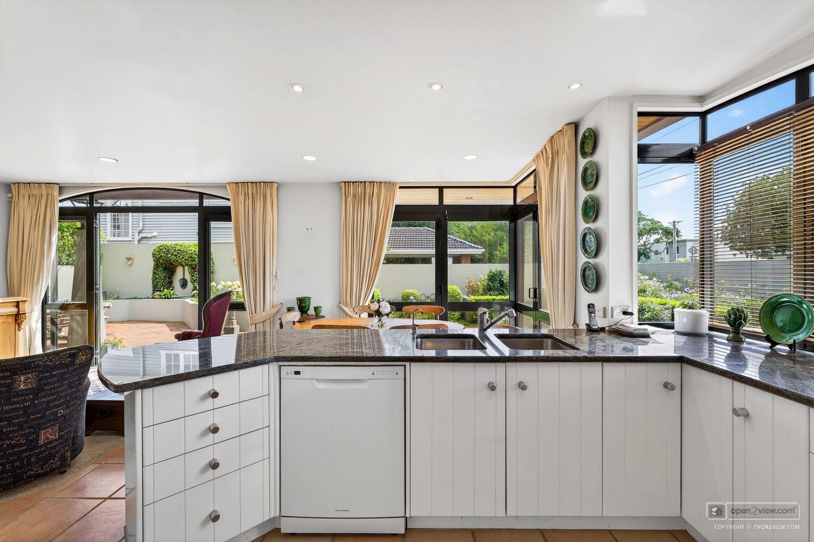 Slider image of 12A Saltburn Road, Auckland
