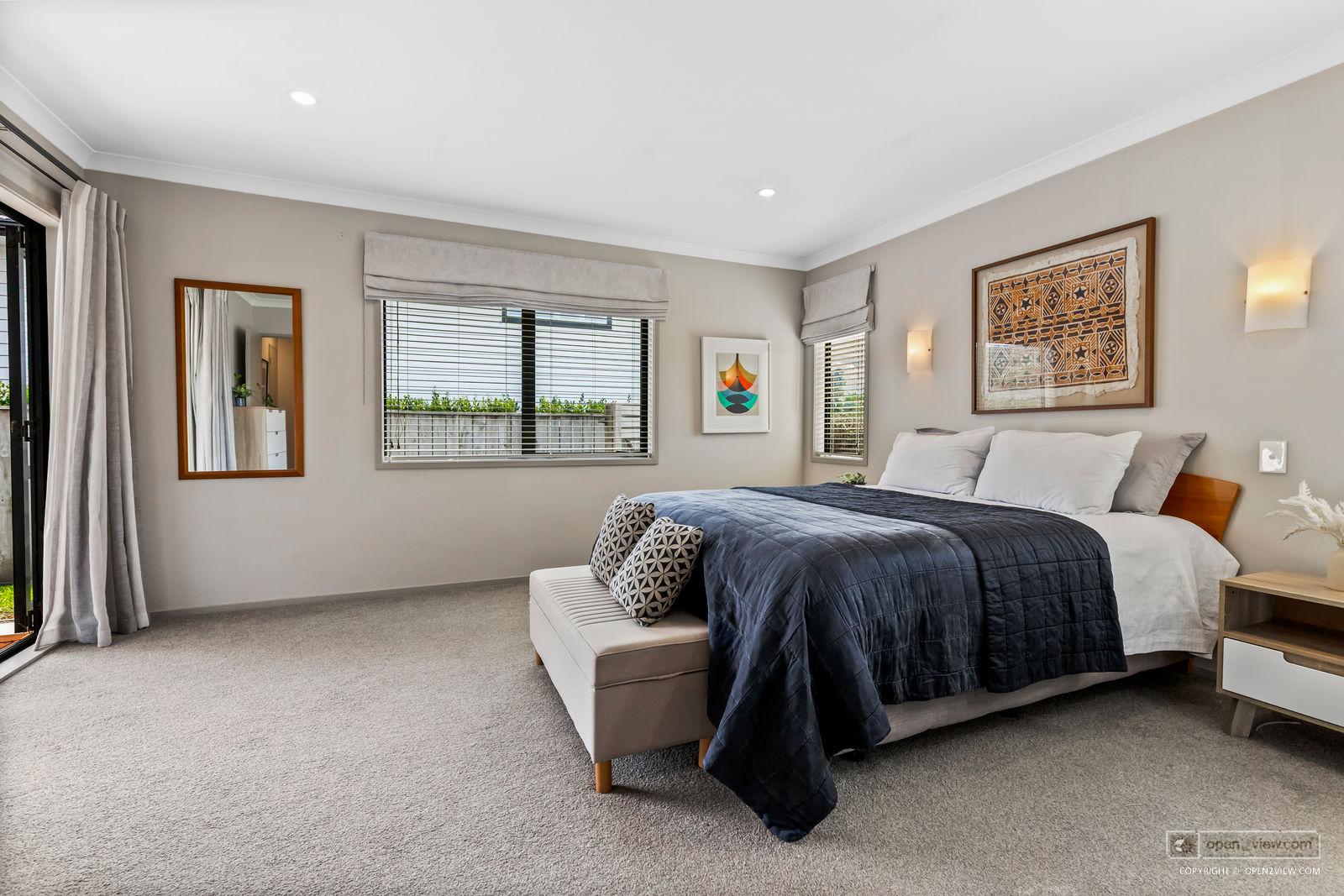 Slider image of 7 Wautaiti Drive, Auckland