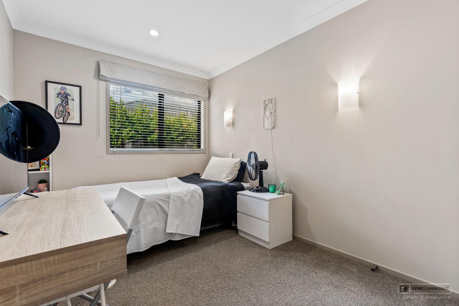 Slider image of 7 Wautaiti Drive, Auckland
