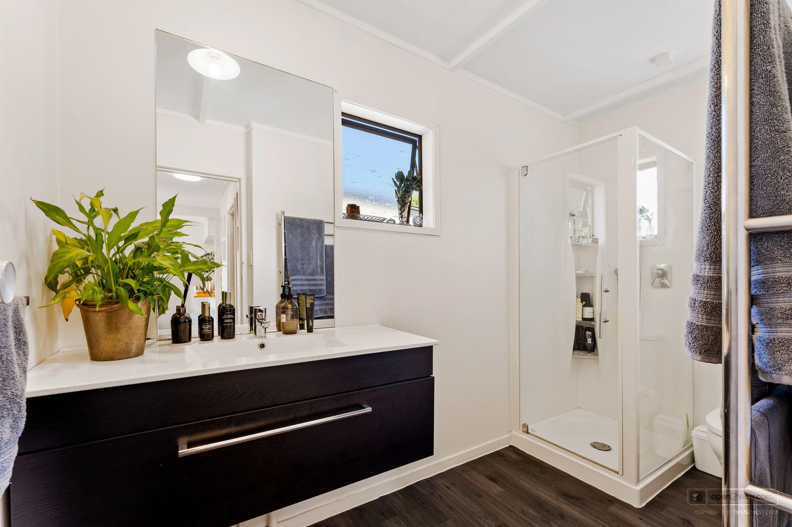 Slider image of 6 Jane Gifford Place, Auckland