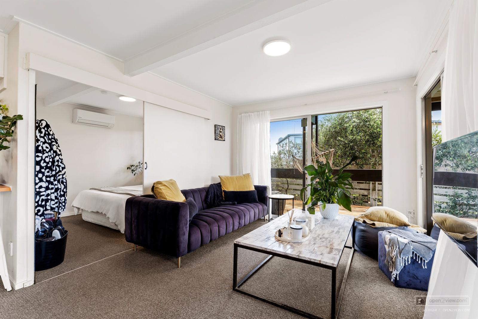 Slider image of 6 Jane Gifford Place, Auckland