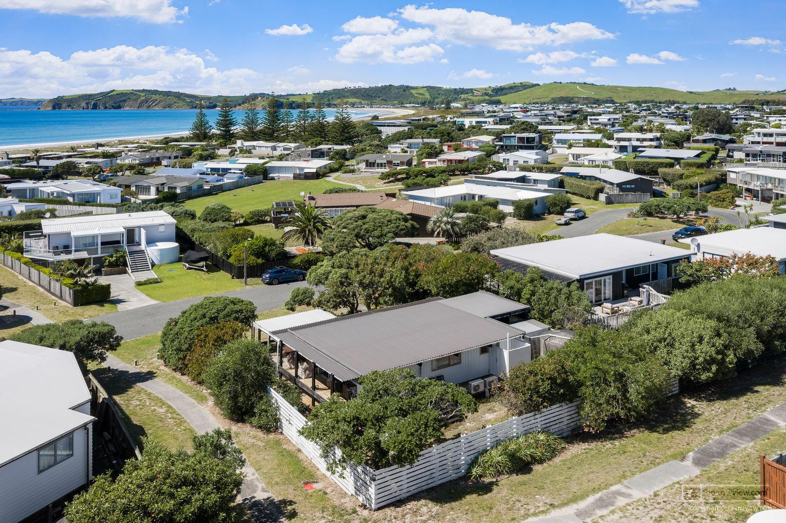 Slider image of 6 Jane Gifford Place, Auckland