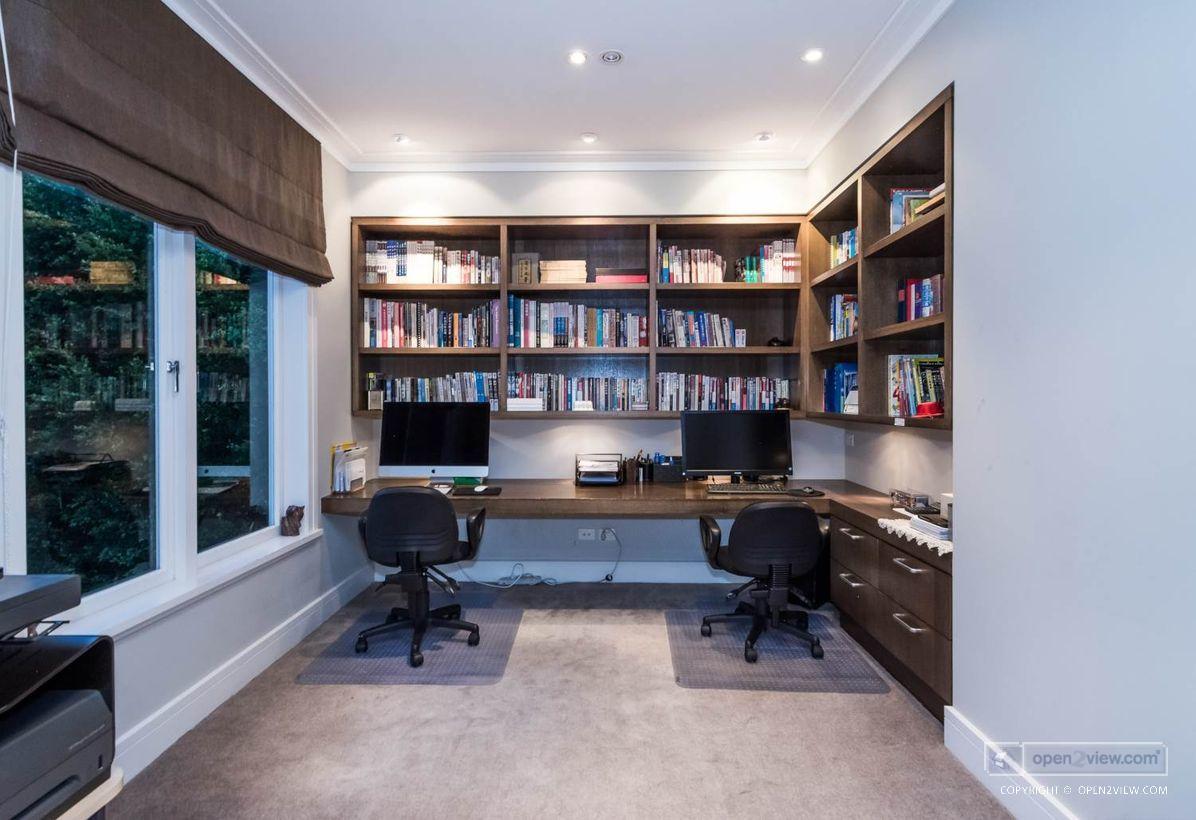 Slider image of 35 View Road, Auckland