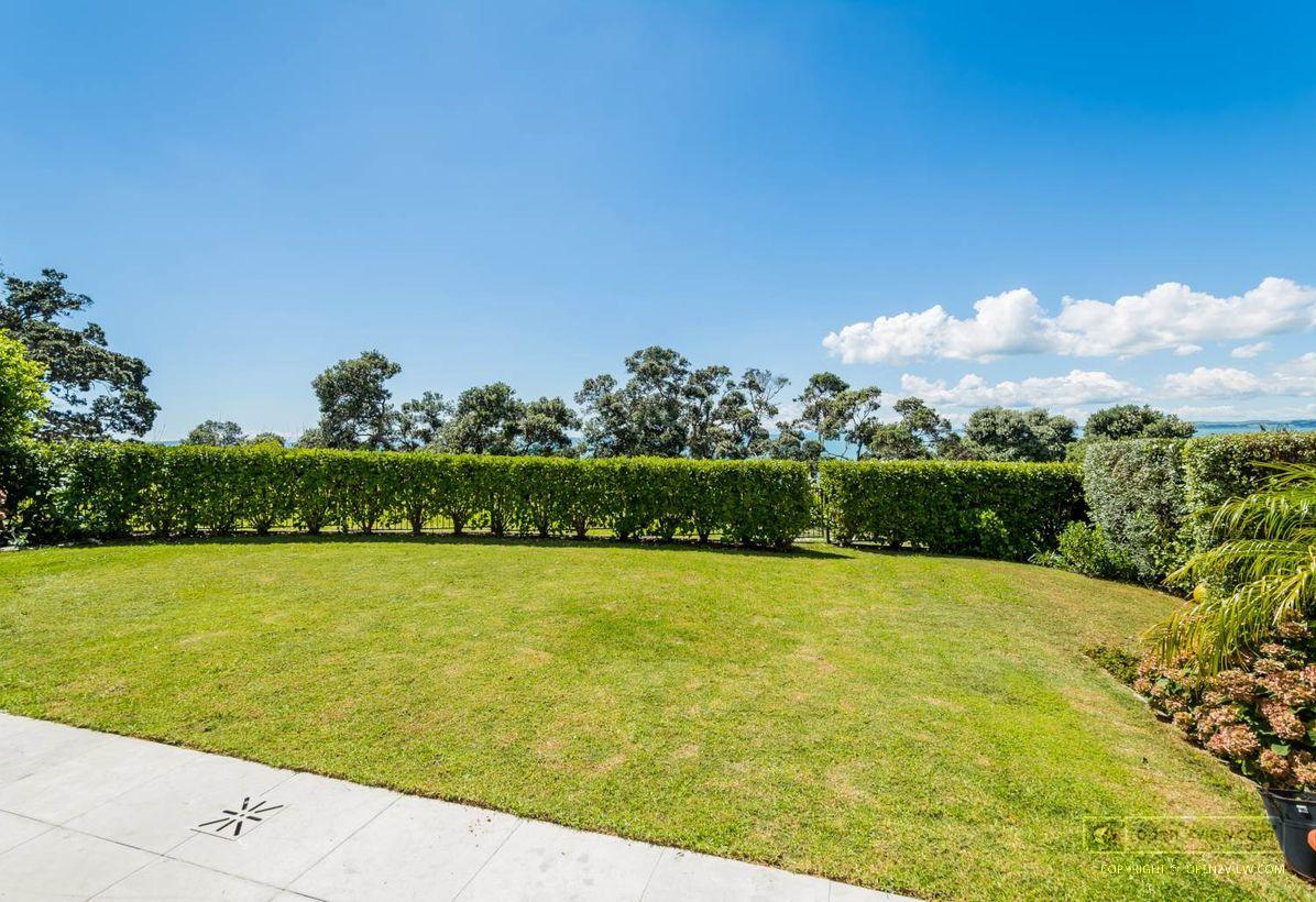 Slider image of 35 View Road, Auckland