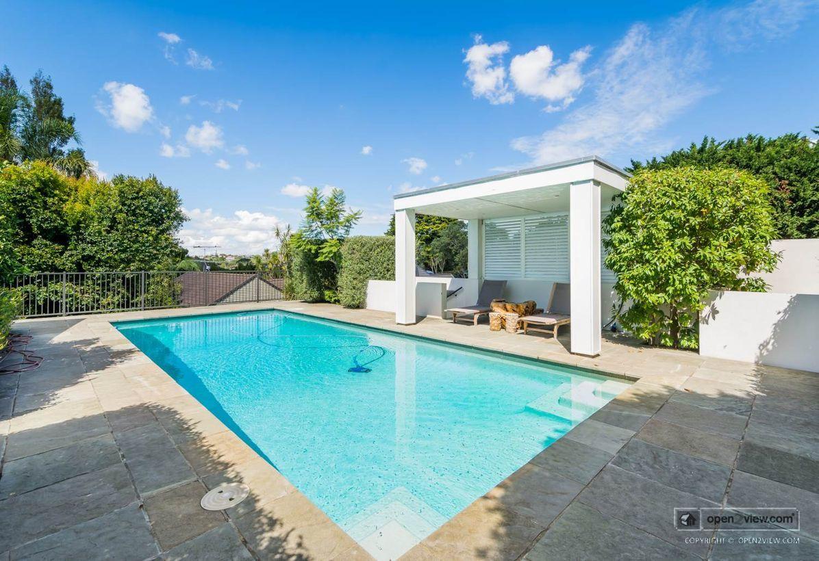 Slider image of 35 View Road, Auckland