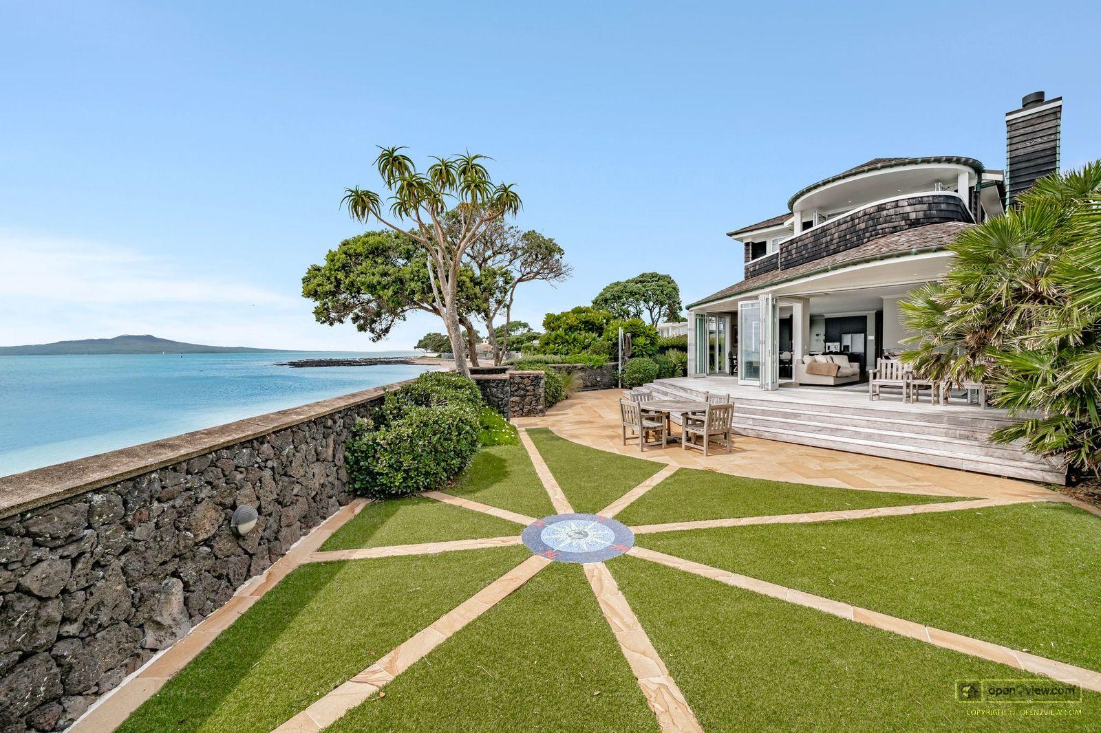 Slider image of 27 Muritai Road, Auckland