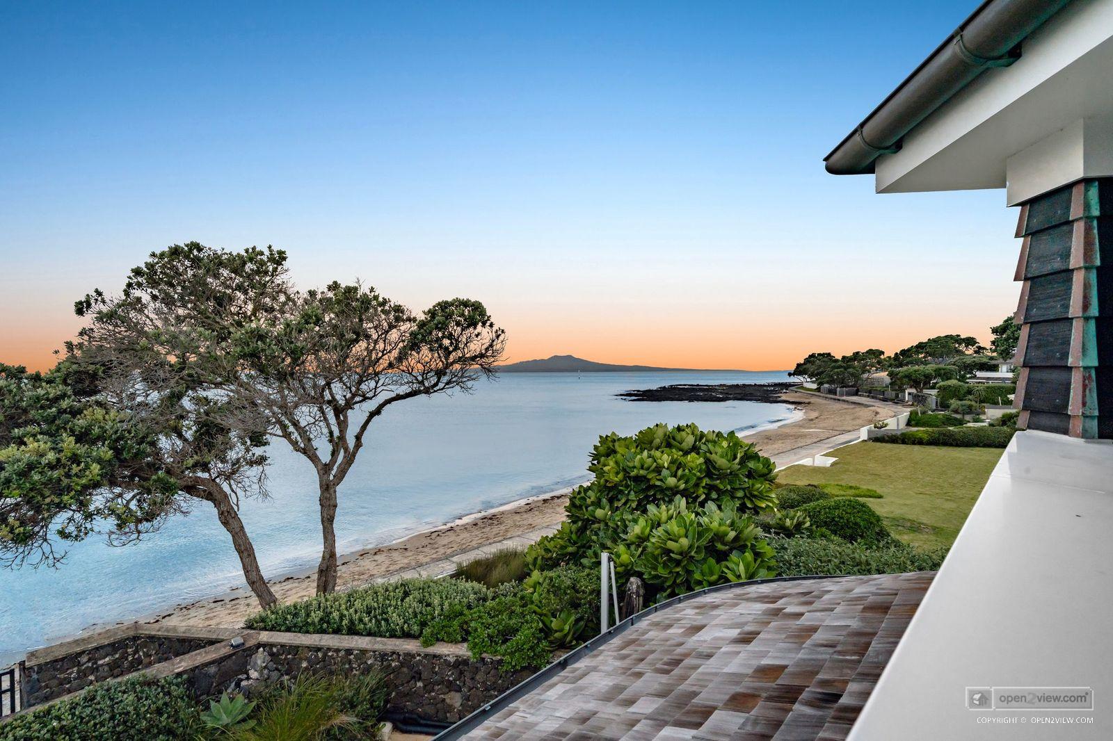 Slider image of 27 Muritai Road, Auckland