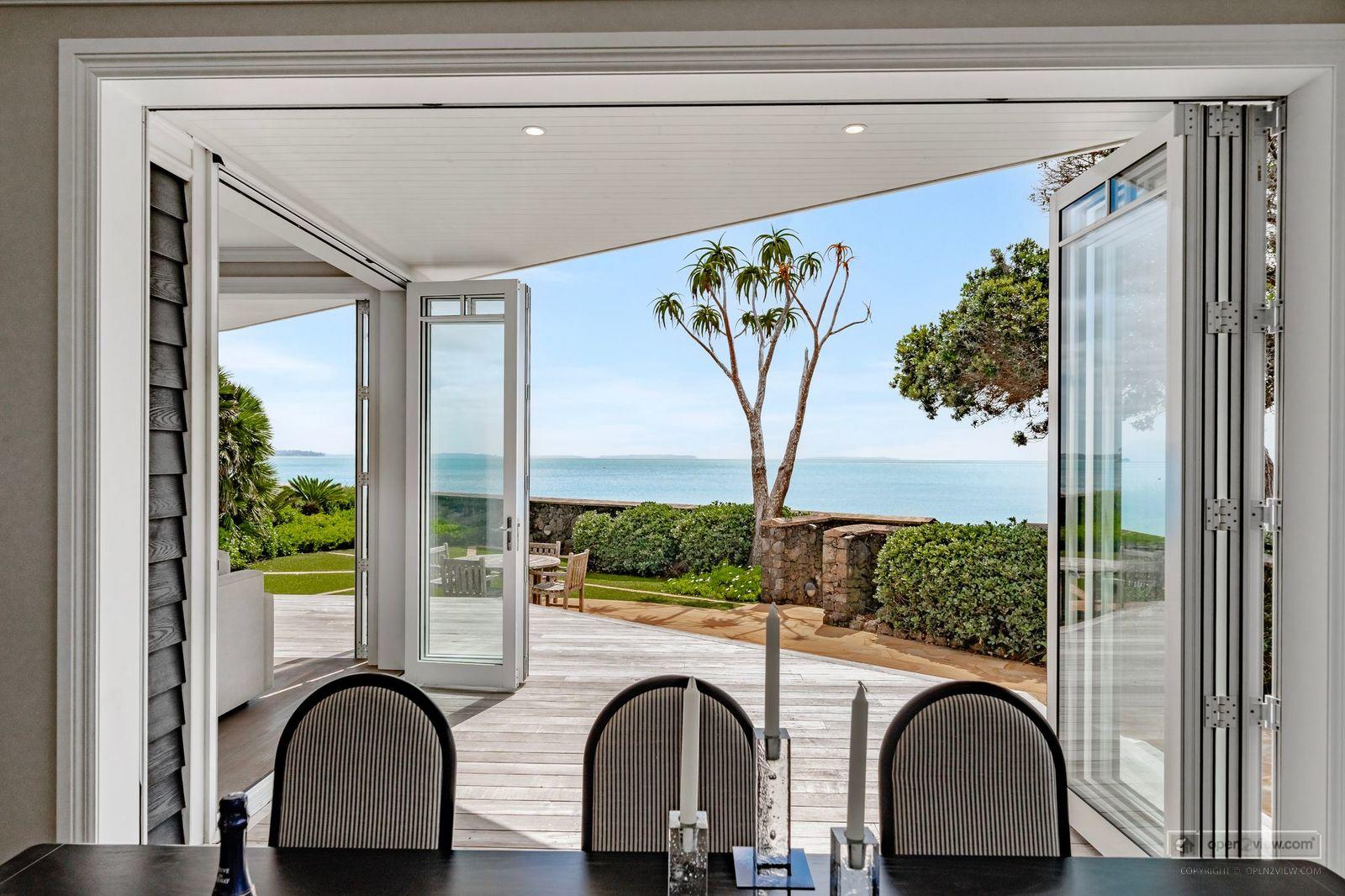 Slider image of 27 Muritai Road, Auckland