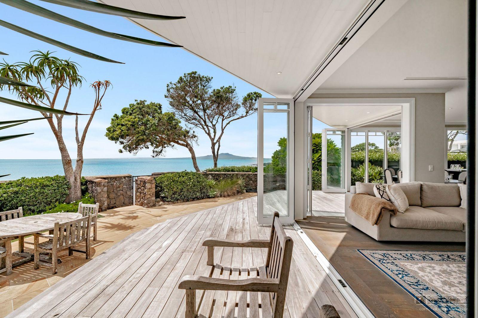 Slider image of 27 Muritai Road, Auckland