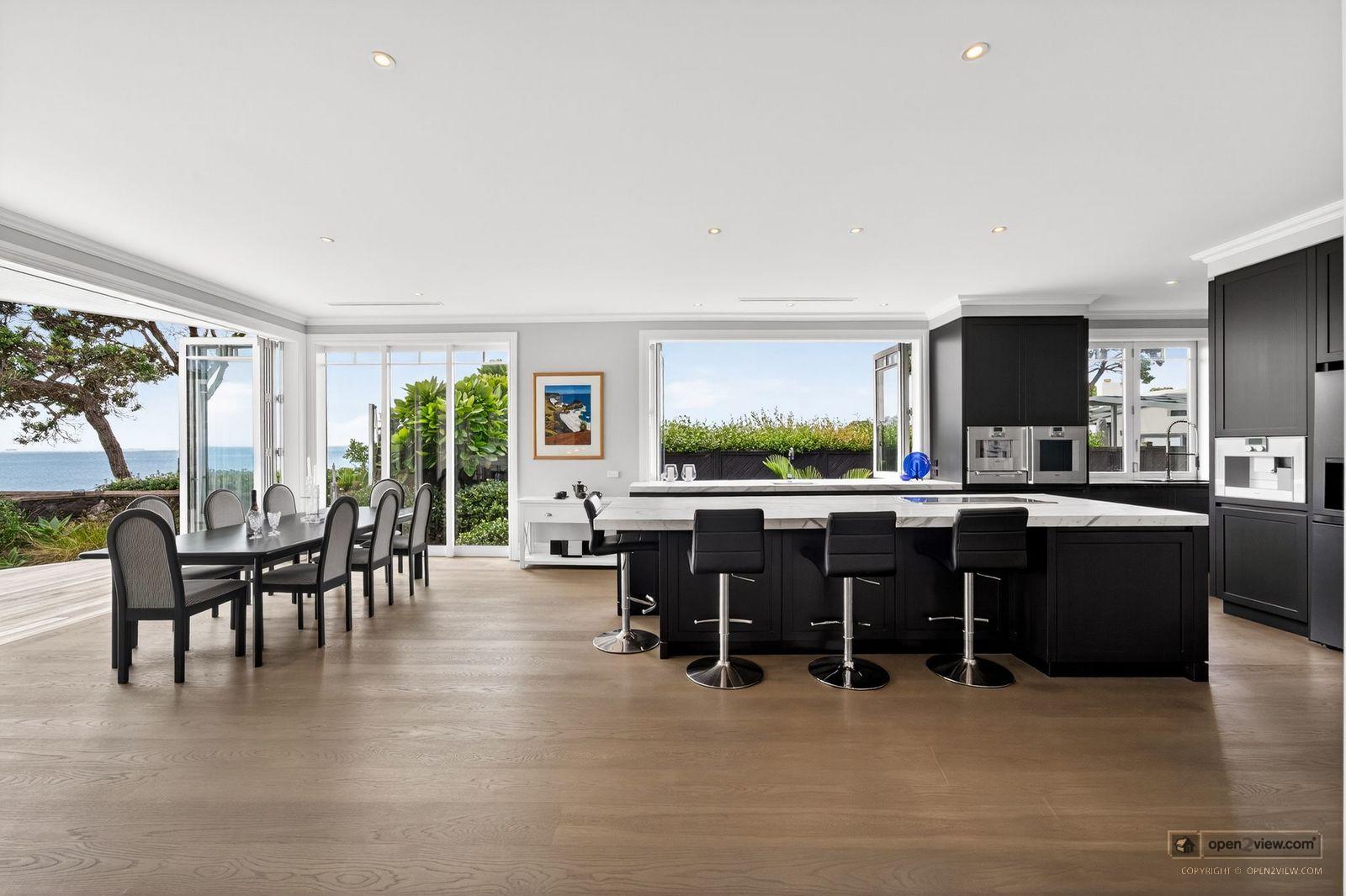 Slider image of 27 Muritai Road, Auckland