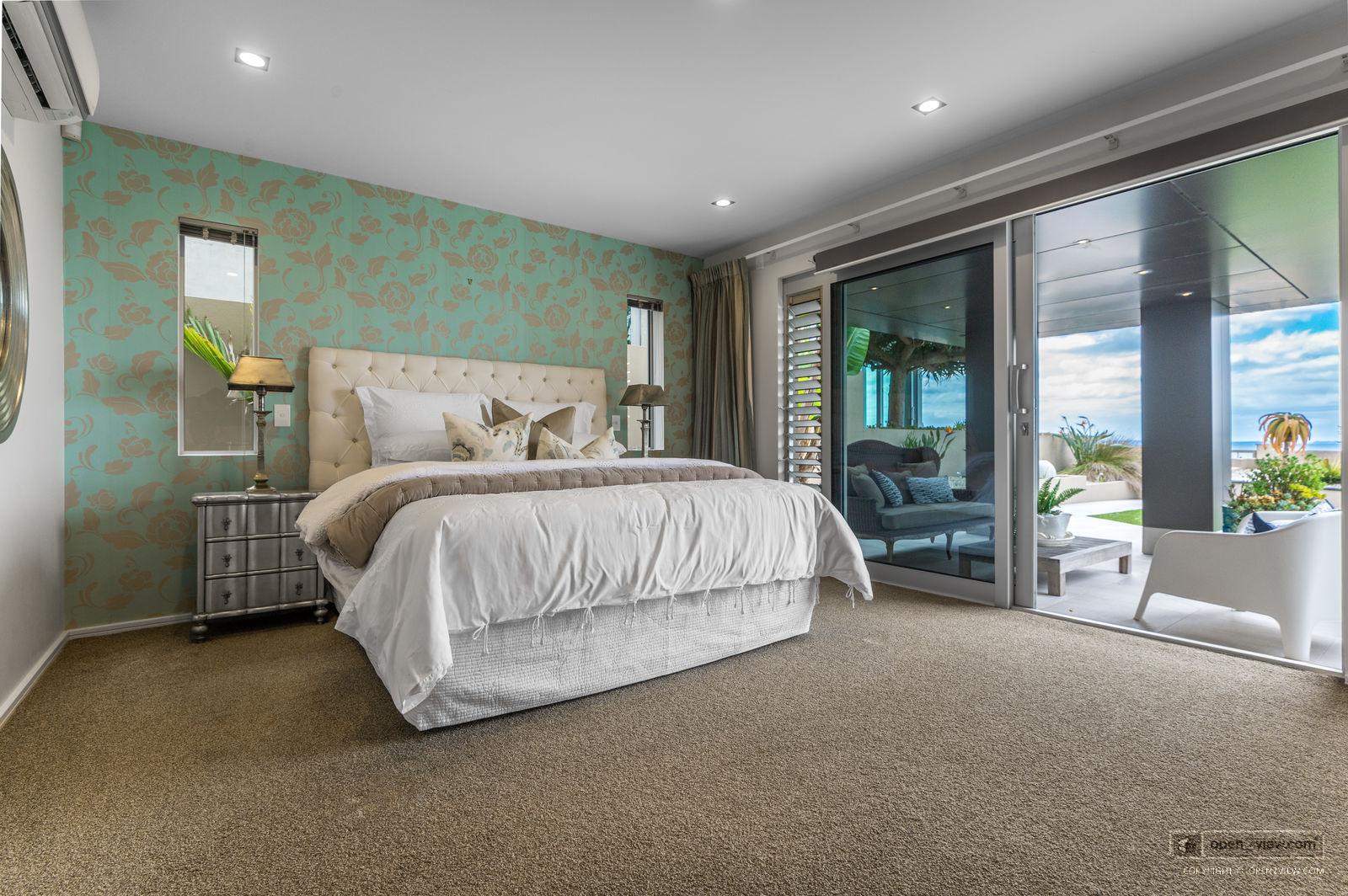 Slider image of 34 Muritai Road, Auckland