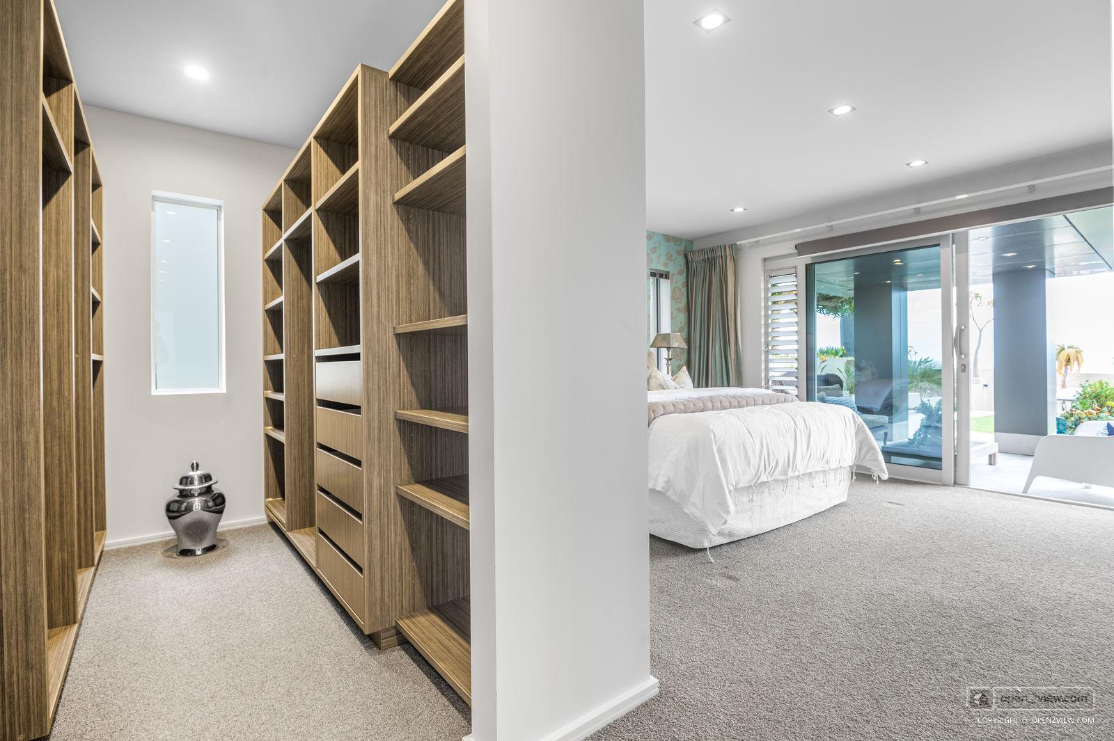 Slider image of 34 Muritai Road, Auckland