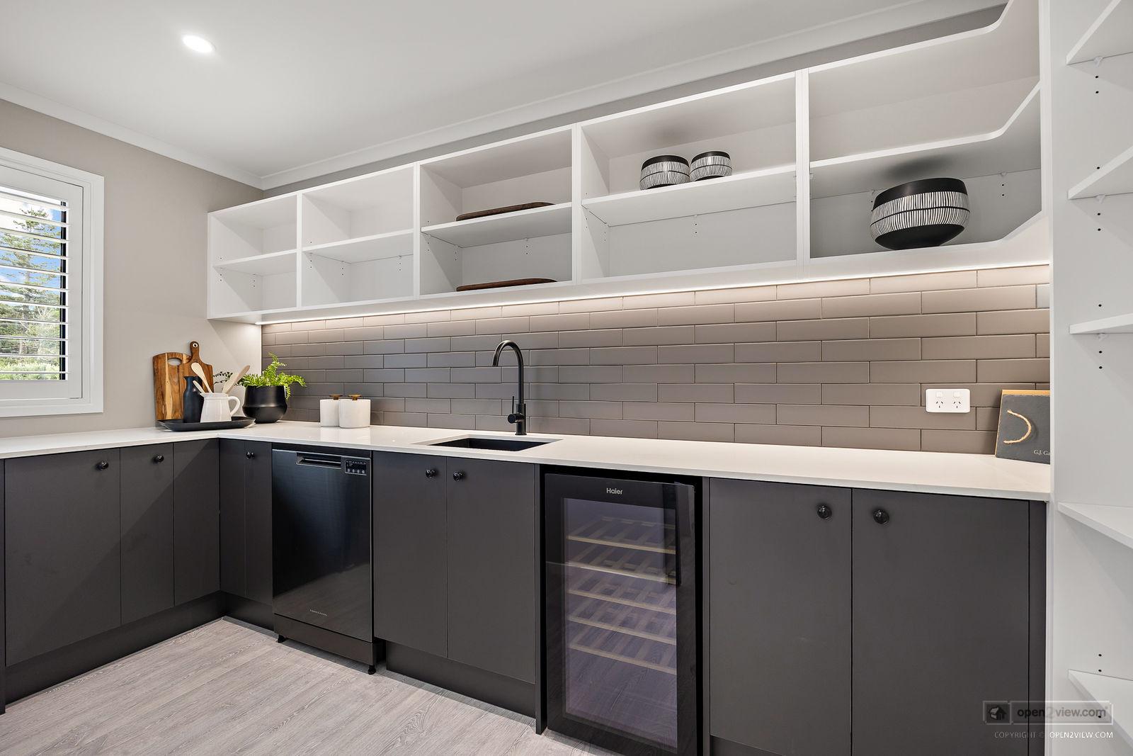 Slider image of 62 Dysart Lane, Auckland