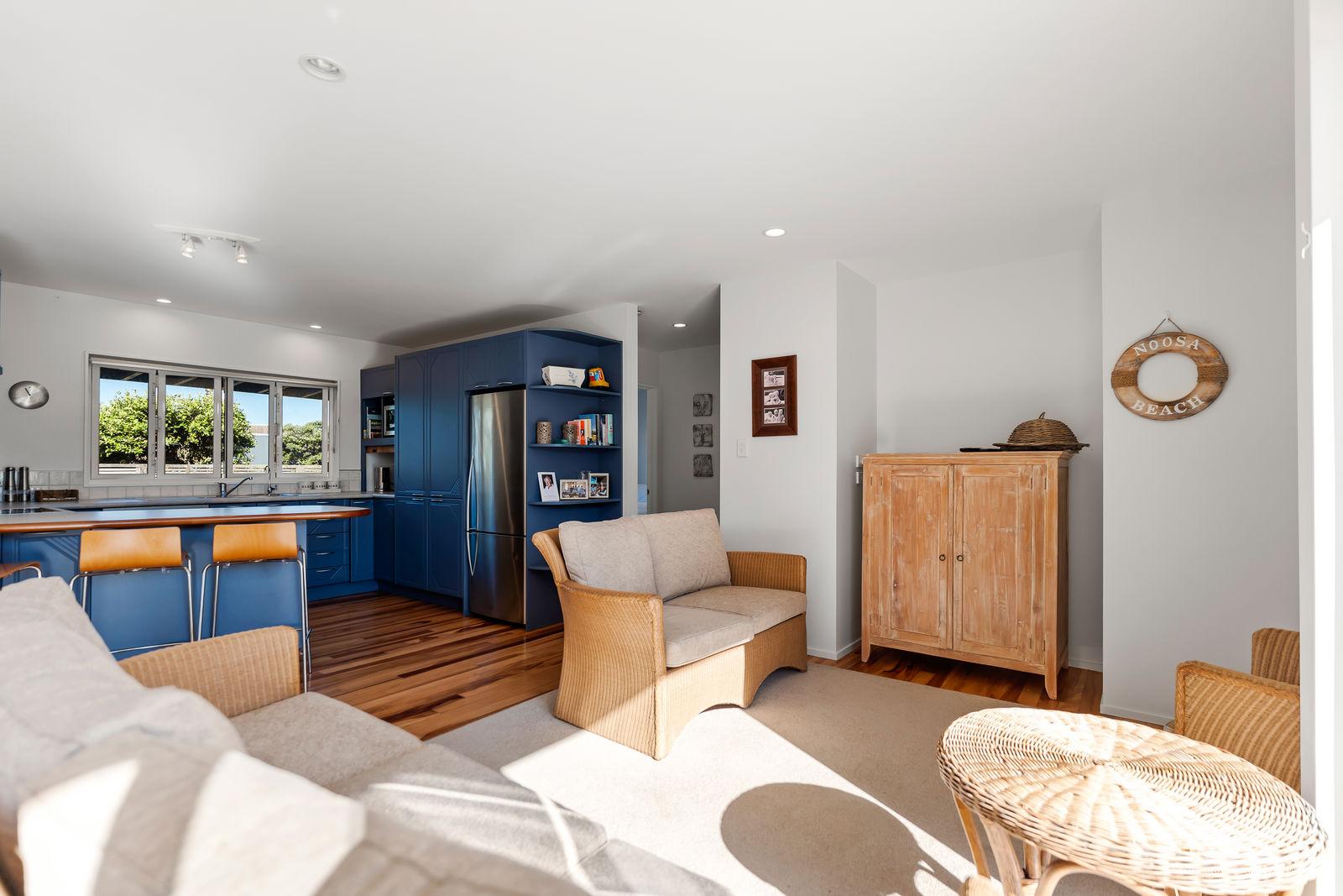 Slider image of 28 Success Court, Auckland