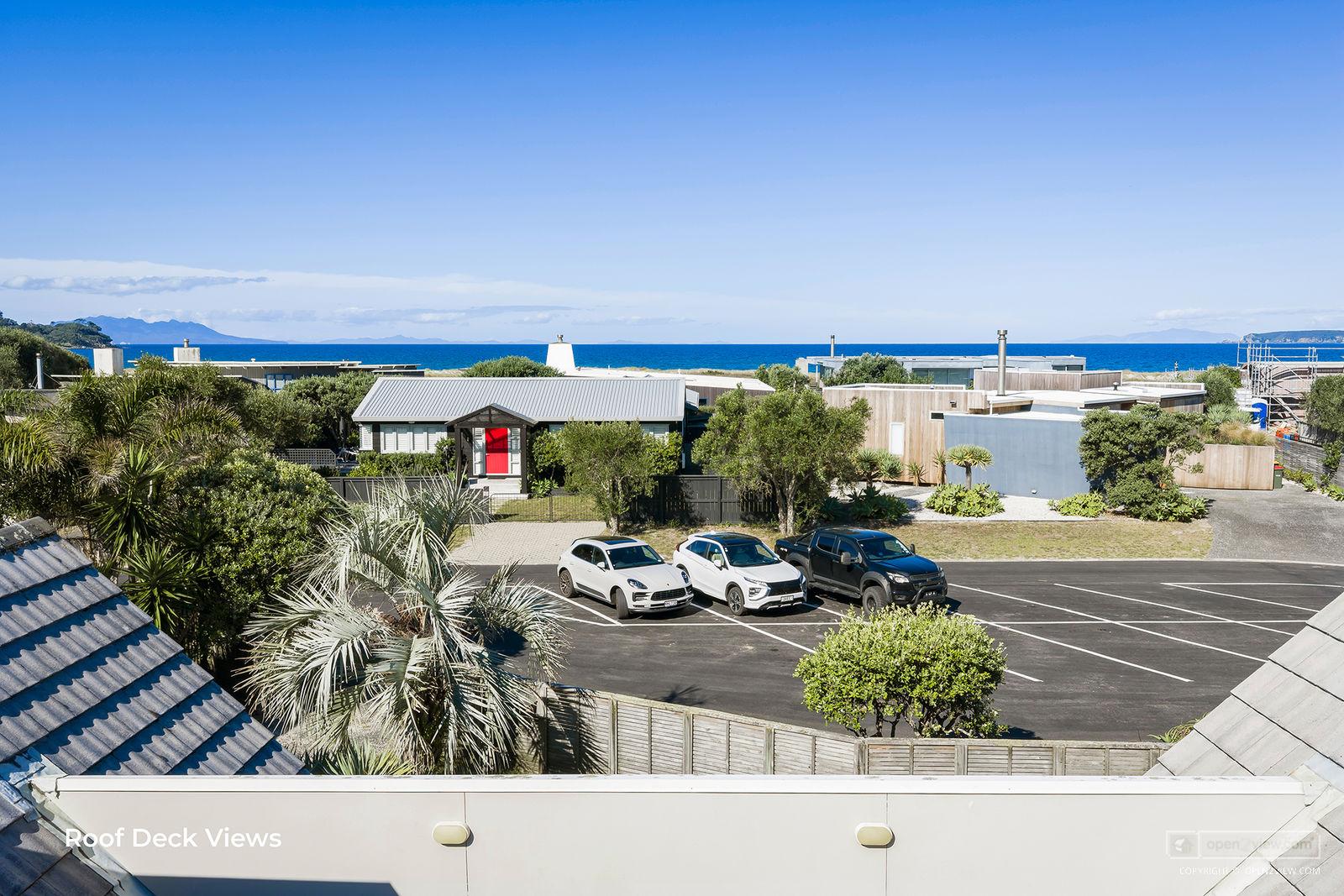 Slider image of 28 Success Court, Auckland