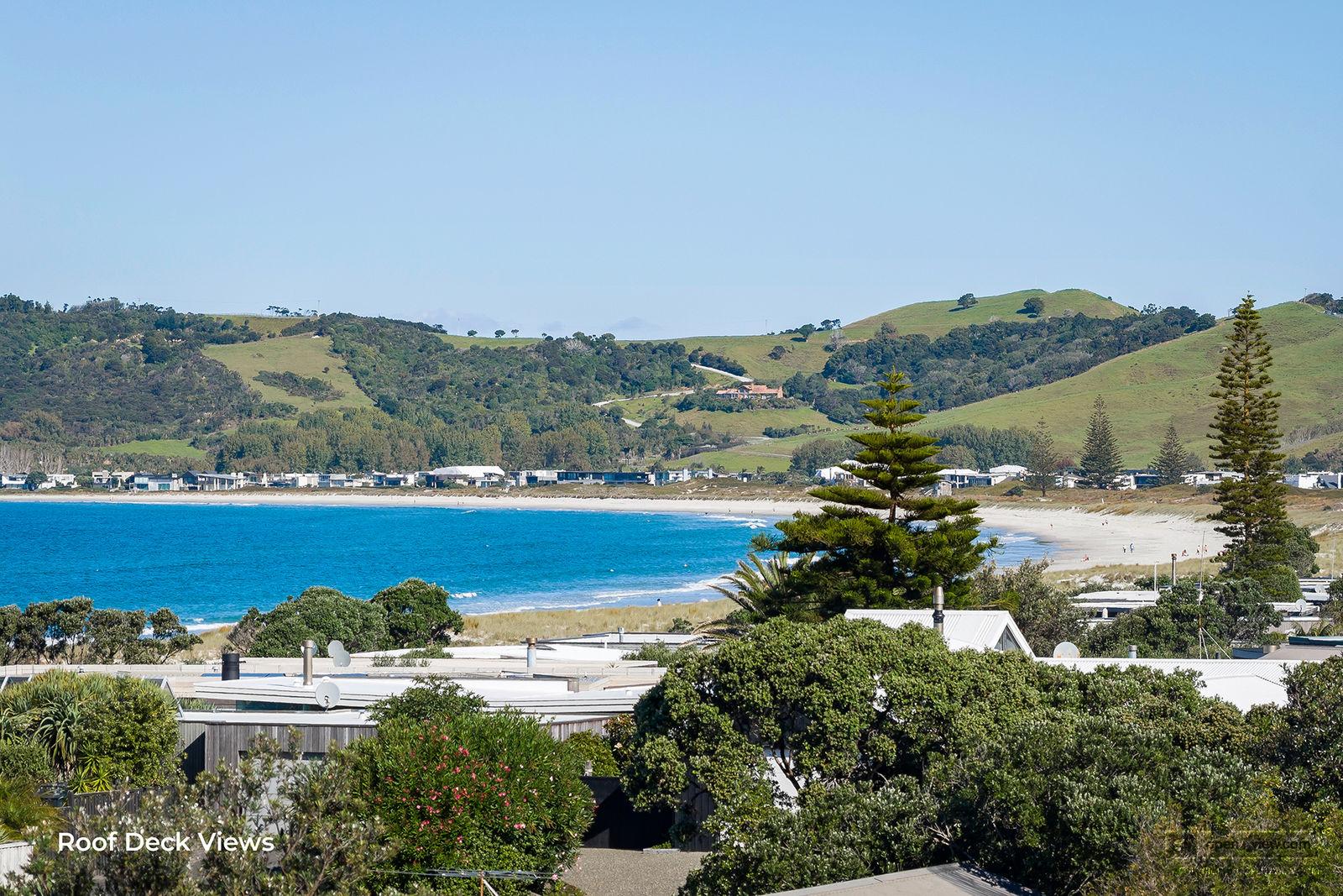 Slider image of 28 Success Court, Auckland