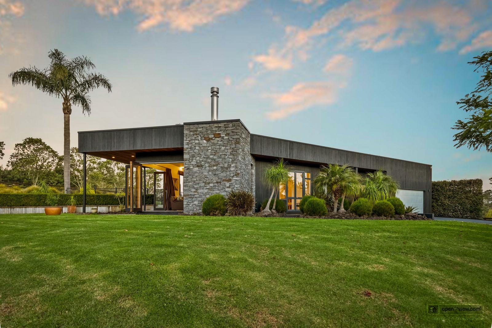 Slider image of 206 Trigg Road, Auckland