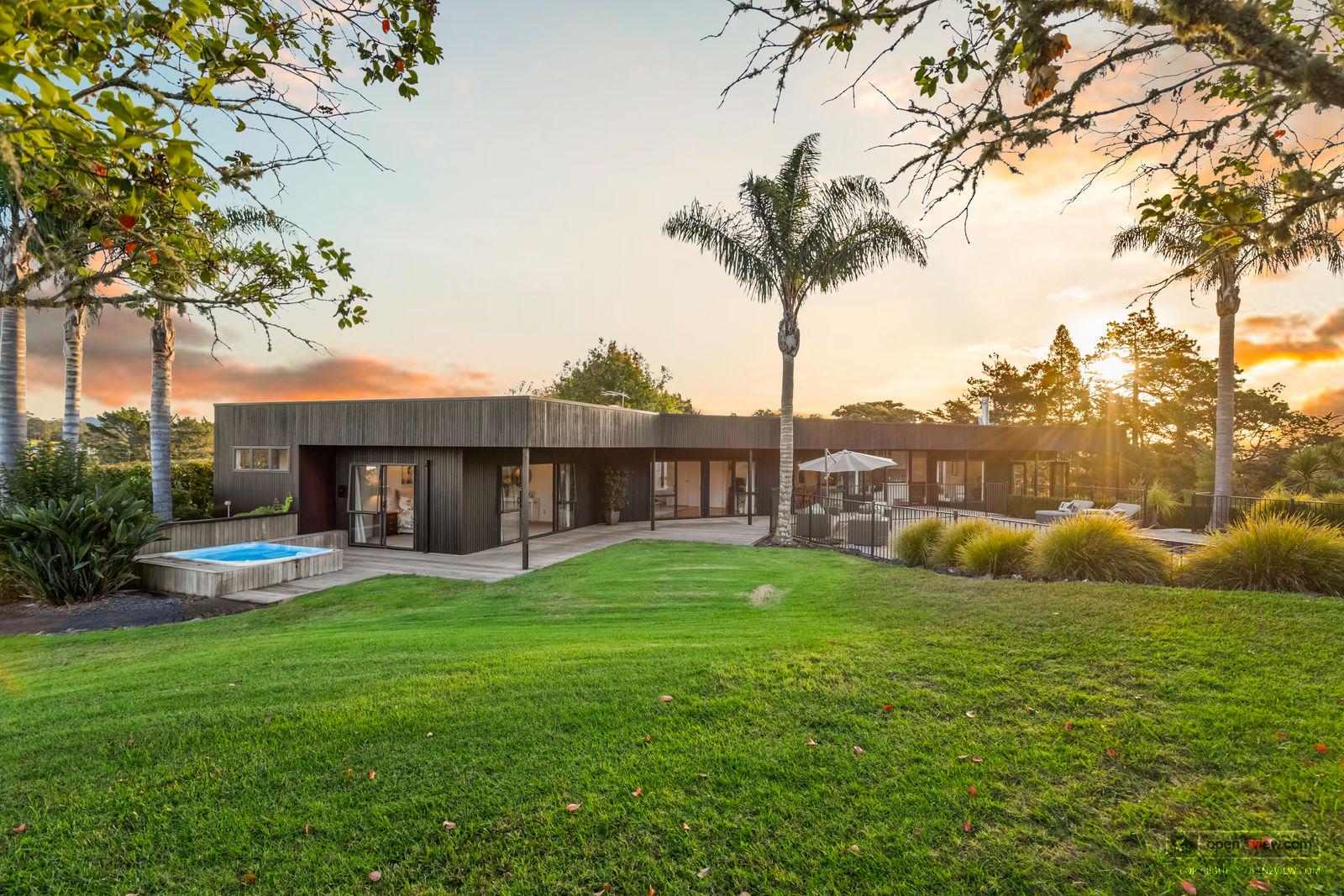 Slider image of 206 Trigg Road, Auckland